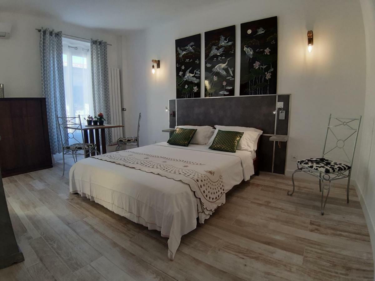 Lou Nidou, Centre Apartment Nizza