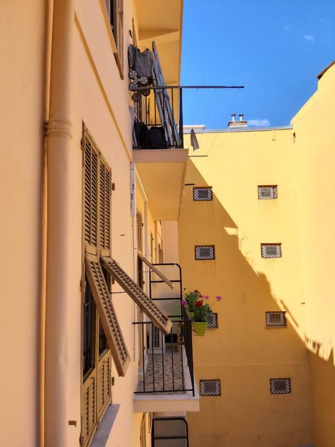 Lou Nidou, Centre Apartment Nizza